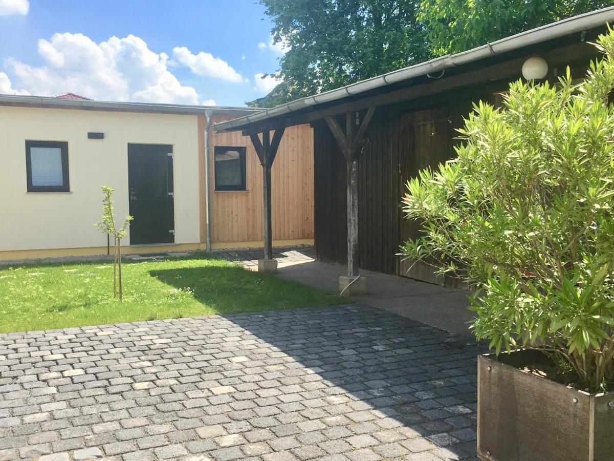 Die Senfbude - Klein Aber Fein - Wunderschoenes Studio-Apartment Mit Terrasse Und Stellplatz Leipzig Luaran gambar