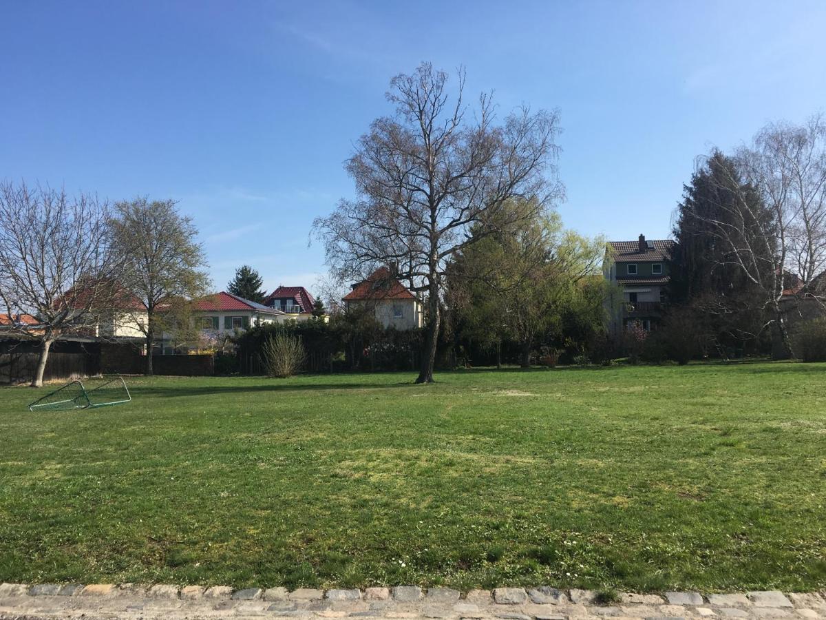 Die Senfbude - Klein Aber Fein - Wunderschoenes Studio-Apartment Mit Terrasse Und Stellplatz Leipzig Luaran gambar
