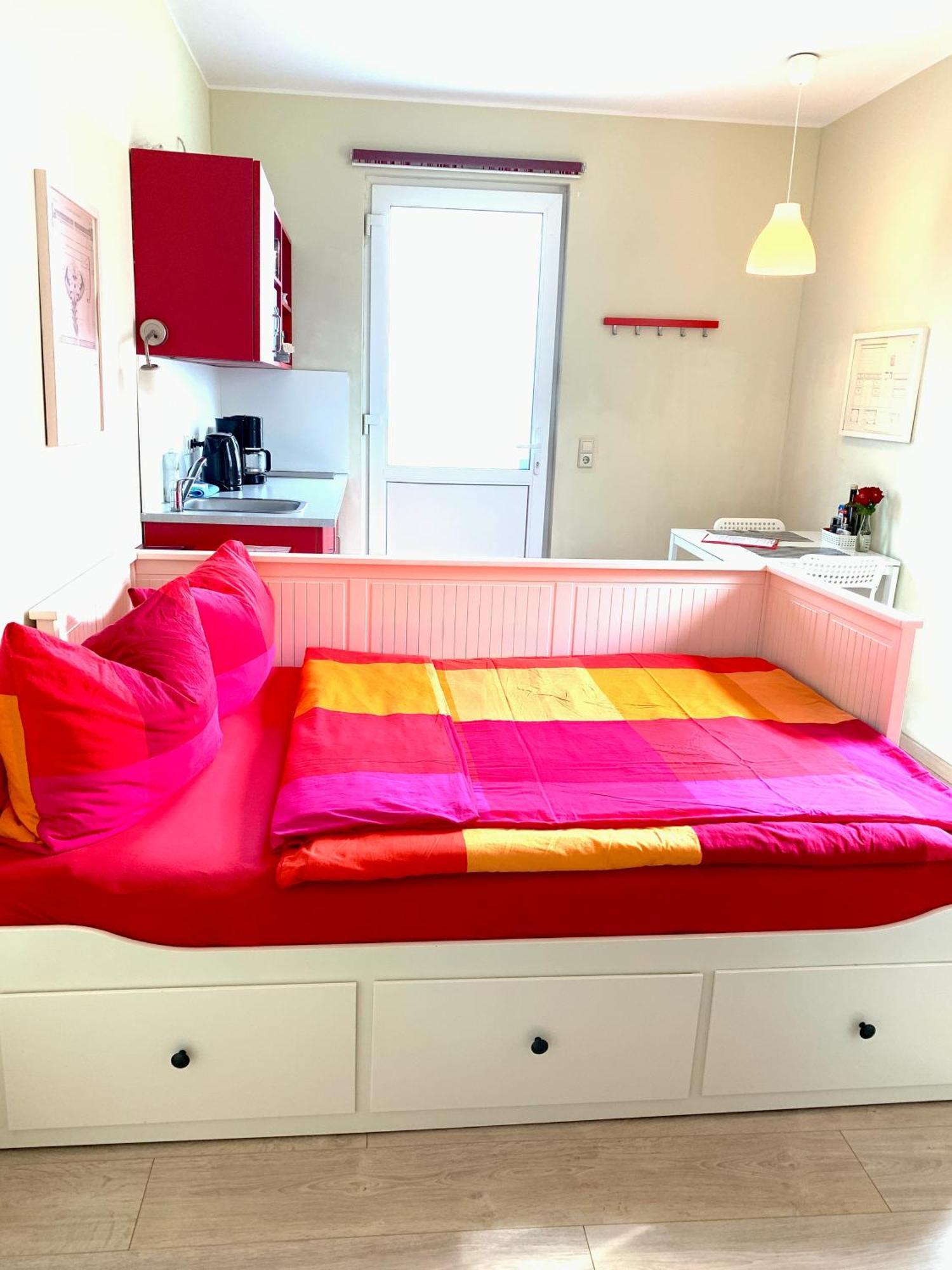 Die Senfbude - Klein Aber Fein - Wunderschoenes Studio-Apartment Mit Terrasse Und Stellplatz Leipzig Luaran gambar